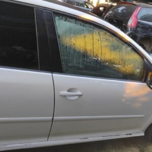 Puerta delantera derecha Volkswagen Golf V 2.0 TDI (140 cv)