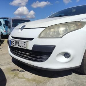 Paragolpe delantero Renault Megane III 1.5 dCi (106 cv)