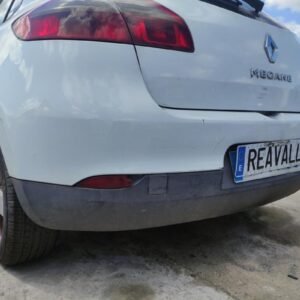 Paragolpe trasero Renault Megane III 1.5 dCi (106 cv)