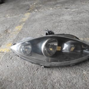 Faro derecho Seat Leon II (1P) 1.9 TDI (105 cv)