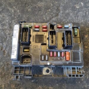 Caja de reles / fusibles Citroen Xsara Picasso (N68) 1.6 HDI (90 cv)