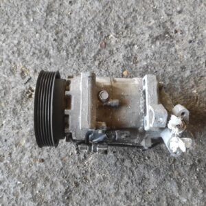 Compresor aire acondicionado Renault Clio IV 1.5 dCi (75 cv)