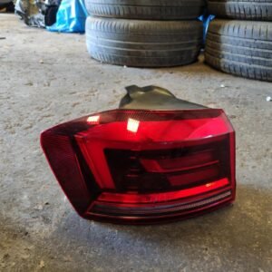 Piloto trasero izquierdo Volkswagen Golf VII Sportsvan 1.6 TDI (115cv)