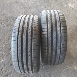 Juego de Neumáticos Kumho 225/40R18, año 2024.