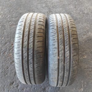 Juego de Neumáticos Barum 185/60R15.