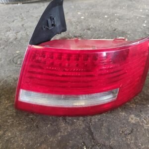 Piloto trasero derecho Audi A6 (4F,C6) 2.7 TDI V6 (180 cv) Multitronic