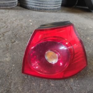 Piloto trasero derecho Volkswagen Golf V 1.9 TDI (105 cv)