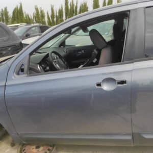Puerta delantera izquierda Nissan Qashqai+2 (Versión 2010) 2.0 (141  cv)