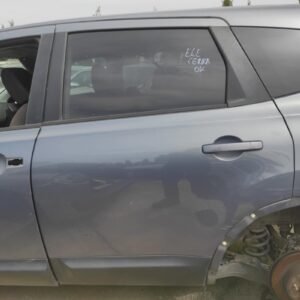 Puerta trasera izquierda Nissan Qashqai+2 (Versión 2010) 2.0 (141  cv)