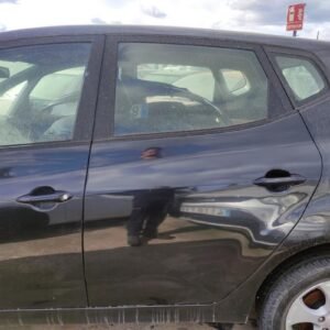 Puerta trasera izquierda Kia Venga 1.6 CRDI 16V (128 cv)