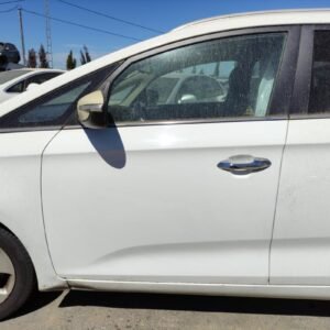 Puerta delantera izquierda Kia Carens IV 1.7 16V CRDi (136 cv) HPE