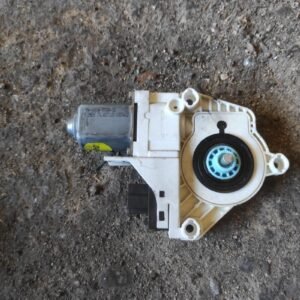 Motor elevalunas trasero derecho Audi A6 (4F,C6) 4.2i V8 40V (335 cv) quattro Tiptronic