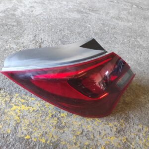 Piloto trasero izquierdo Opel Astra J GTC 2.0 CDTI (165 cv) Ecotec start/stop