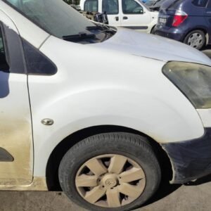 Aleta delantera derecha Citroen Berlingo II 1.6 HDi (75  cv)