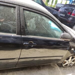 Puerta delantera derecha Toyota Corolla IX (E120, E130) 1.4 D-4D (90 cv)