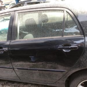 Puerta trasera izquierda Toyota Corolla IX (E120, E130) 1.4 D-4D (90 cv)