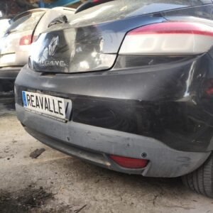 Paragolpe trasero Renault Megane III Coupe 1.6 16V (110 cv)