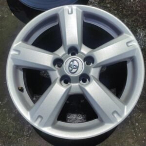 Llanta de 17 pulgadas Toyota Rav 4 III, 17x7J 45 R2.