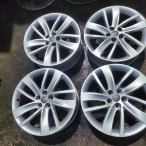 Llantas de 18 pulgadas Opel Astra J Sedan, 18x7.0J IS38.