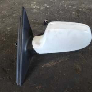 Retrovisor izquierdo Audi A4 (B8) Versión 2011 2.0 TDI (143 cv)