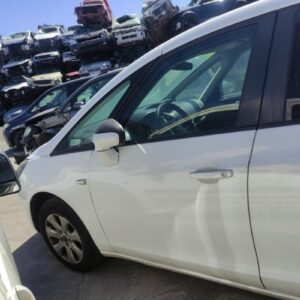 Puerta delantera izquierda Opel Zafira Tourer C 2.0 CDTI (130 cv) Ecotec
