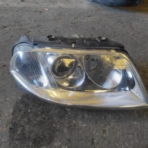 Faro derecho Volkswagen Passat (B5) 1.9 TDI (130 cv)