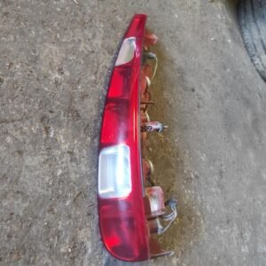 Piloto trasero derecho Citroen C8 (Fase II, 2008) 2.0 HDi 16V (120 cv)