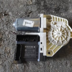 Motor elevalunas delantero izquierdo Volkswagen Passat (B6) 2.0 TDI (140 cv)