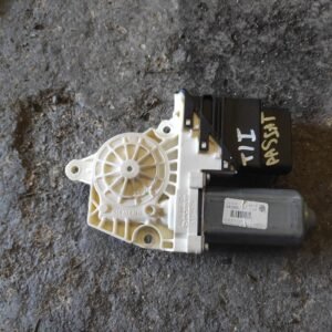 Motor elevalunas trasero izquierdo Volkswagen Passat (B6) 2.0 TDI (140 cv)