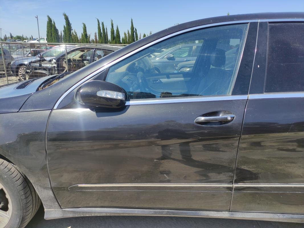 Puerta delantera izquierda Mercedes Benz Clase R (W251) R 300 CDI BlueEFFICIENCY (190 cv)