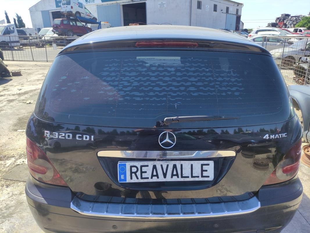 Porton trasero Mercedes Benz Clase R (W251) R 300 CDI BlueEFFICIENCY (190 cv)