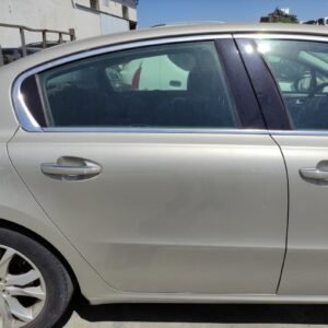 Puerta trasera derecha Peugeot 508 1.6 THP (156 cv)