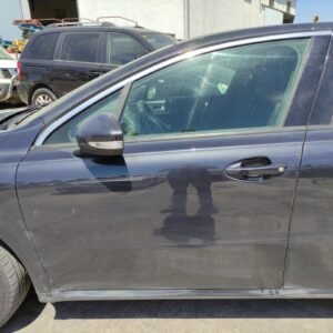 Puerta delantera izquierda Peugeot 508 (Versión 2014) 1.6 BlueHDI (120 cv)