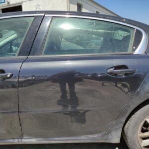 Puerta trasera izquierda Peugeot 508 (Versión 2014) 1.6 BlueHDI (120 cv)