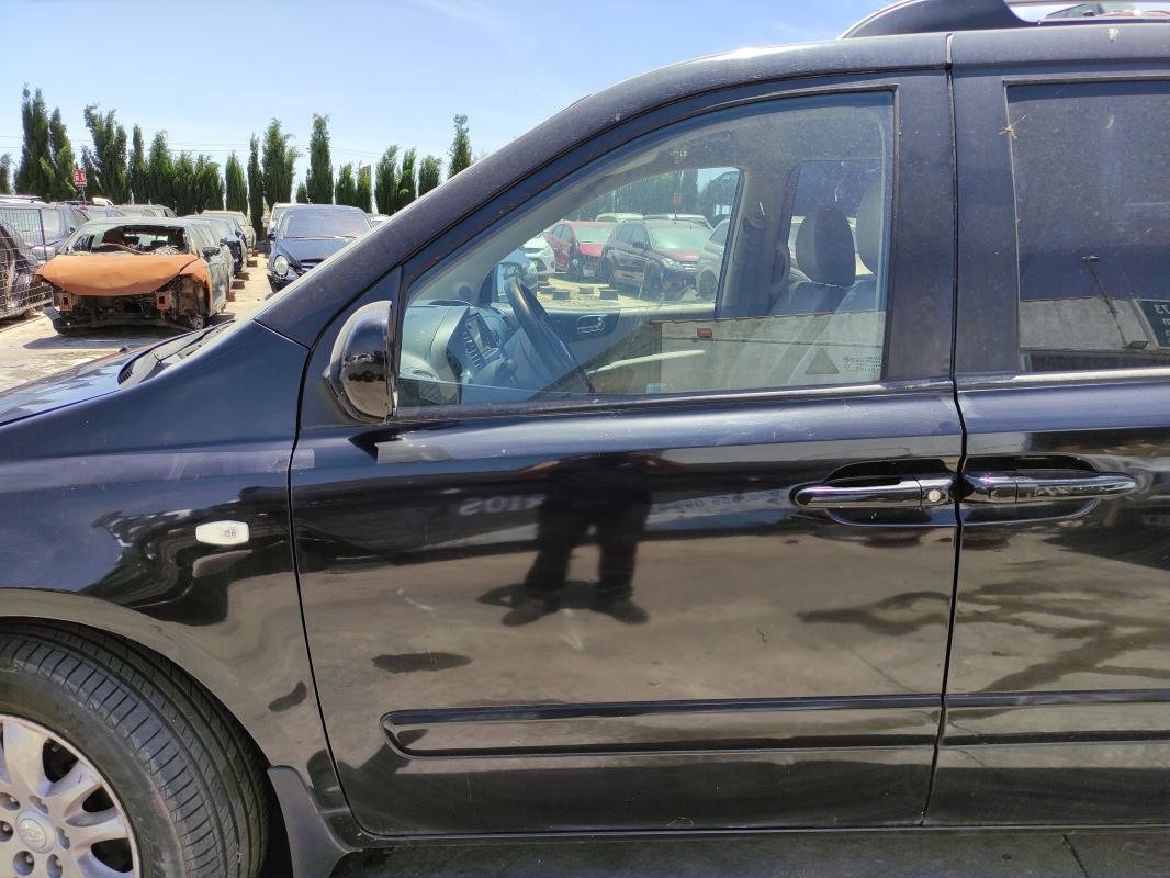 Puerta delantera izquierda Kia Carnival III 2.9 CRDi (185 cv) Automatico