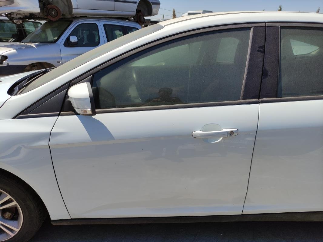Puerta delantera izquierda Ford Focus III Hatchback (Versión 2014) 1.0 EcoBoost (125 cv) S&S
