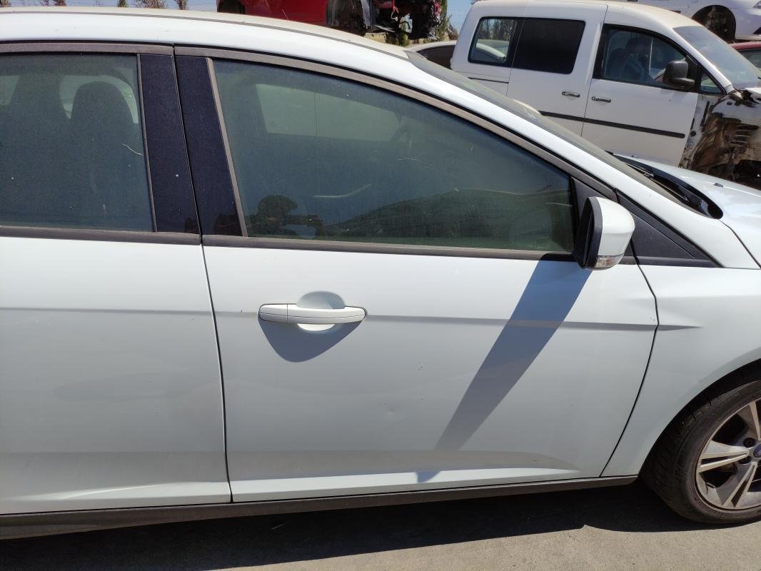 Puerta delantera derecha Ford Focus III Hatchback (Versión 2014) 1.0 EcoBoost (125 cv) S&S
