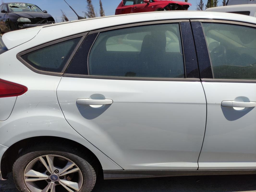 Puerta trasera derecha Ford Focus III Hatchback (Versión 2014) 1.0 EcoBoost (125 cv) S&S