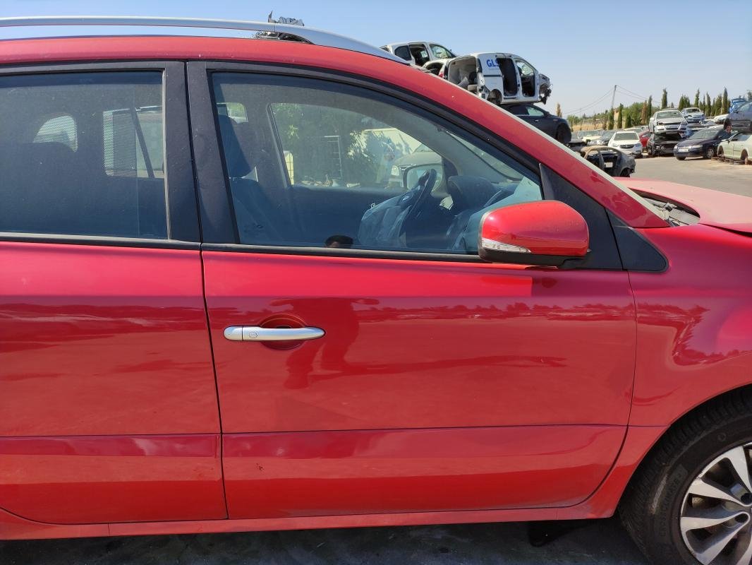 Puerta delantera derecha Renault Koleos (Fase II) 2.0 (150 cv)