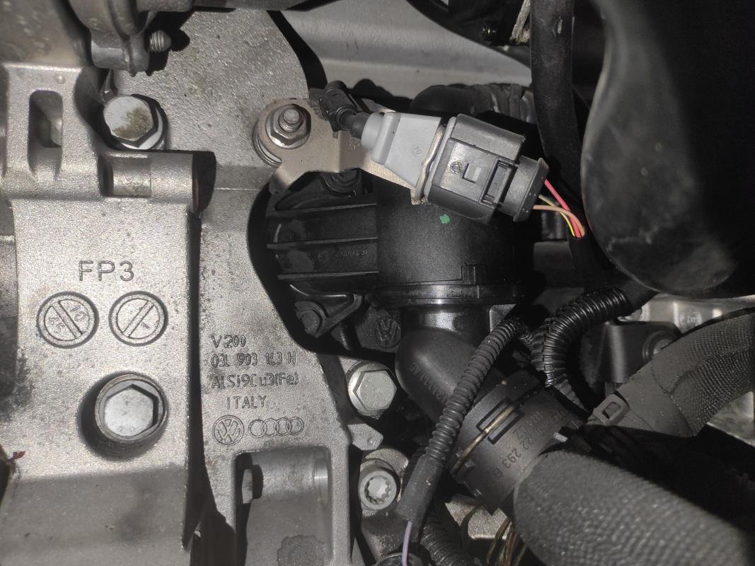 Motor Audi A4 (B8) Versión 2011 2.0 TDI (143 cv) - Imagen 6