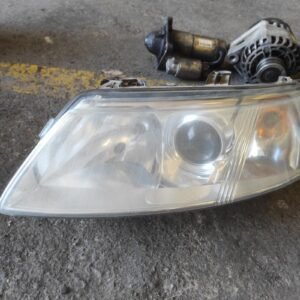 Faro izquierdo Saab 9-3 Sedan II (E) 1.9 TiD (150 cv)