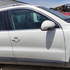 Puerta delantera derecha Volkswagen Tiguan (Versión 2011) 2.0 TDI (140 cv) 4MOTION DSG