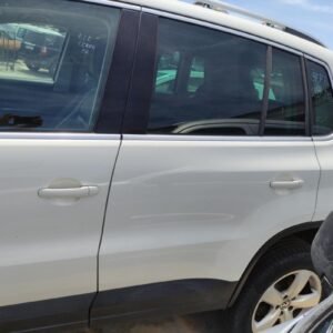Puerta trasera izquierda Volkswagen Tiguan (Versión 2011) 2.0 TDI (140 cv) 4MOTION DSG