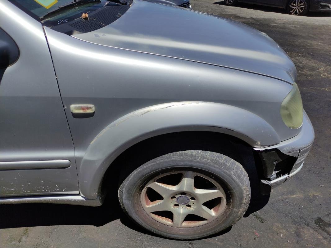 Aleta delantera derecha Mercedes Benz ML (W163) ML 270 CDI (163 cv)