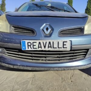 Paragolpe delantero Renault Clio III 1.6i 16V (110 cv)