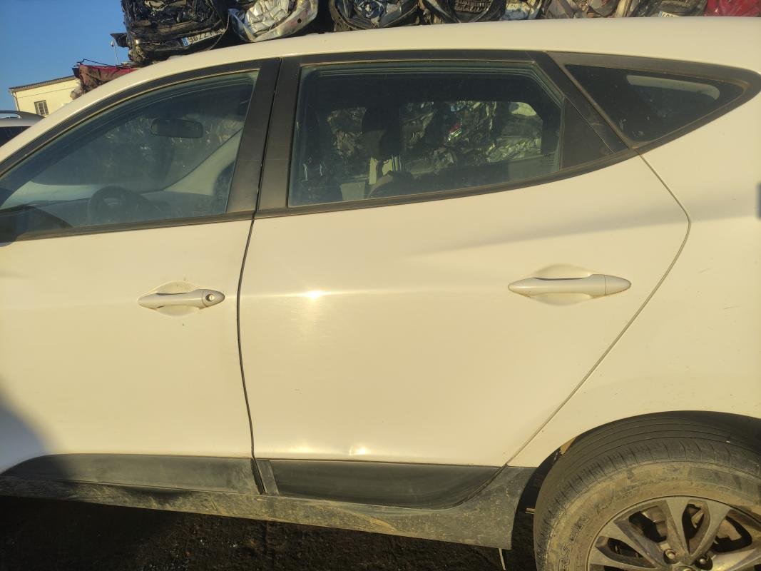 Puerta trasera izquierda Hyundai ix35 (Versión 2013) 1.7 CRDi (115 cv)