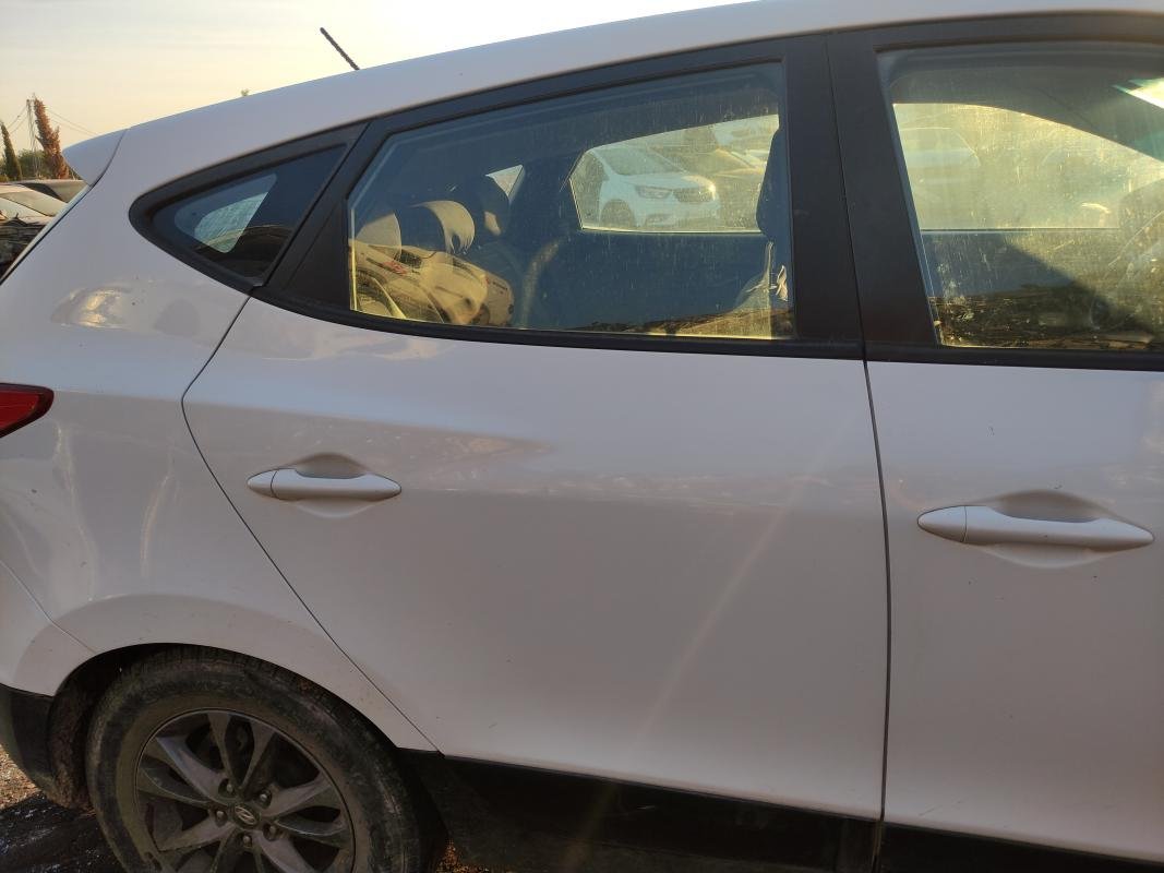 Puerta trasera derecha Hyundai ix35 (Versión 2013) 1.7 CRDi (115 cv)