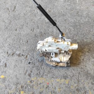 Cerradura puerta delantera derecha Seat Leon II (1P) FR 2.0 TDI (170 cv) DPF