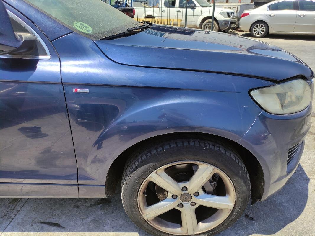 Aleta delantera derecha Audi Q7 (4LB) 2006 3.0 TDI quattro (233 cv)