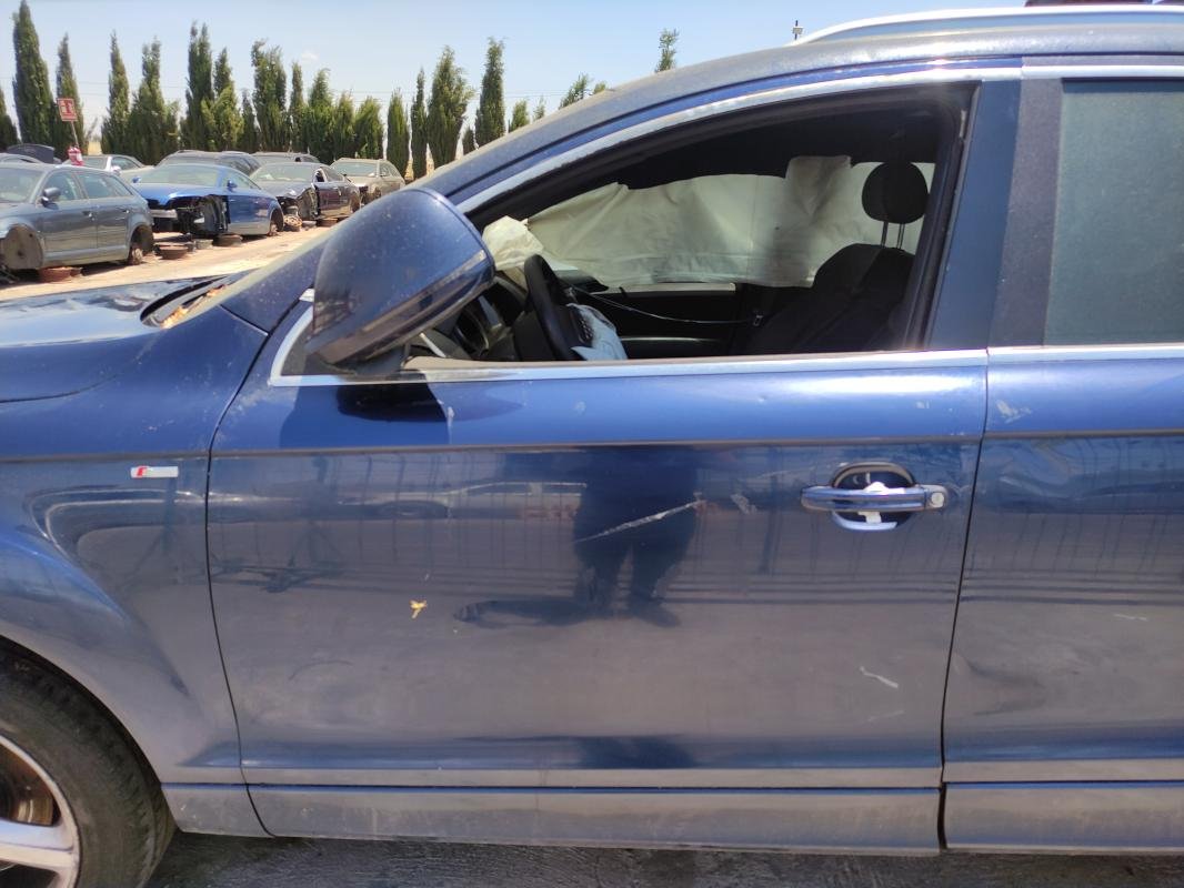Puerta delantera izquierda Audi Q7 (4LB) 2006 3.0 TDI quattro (233 cv)